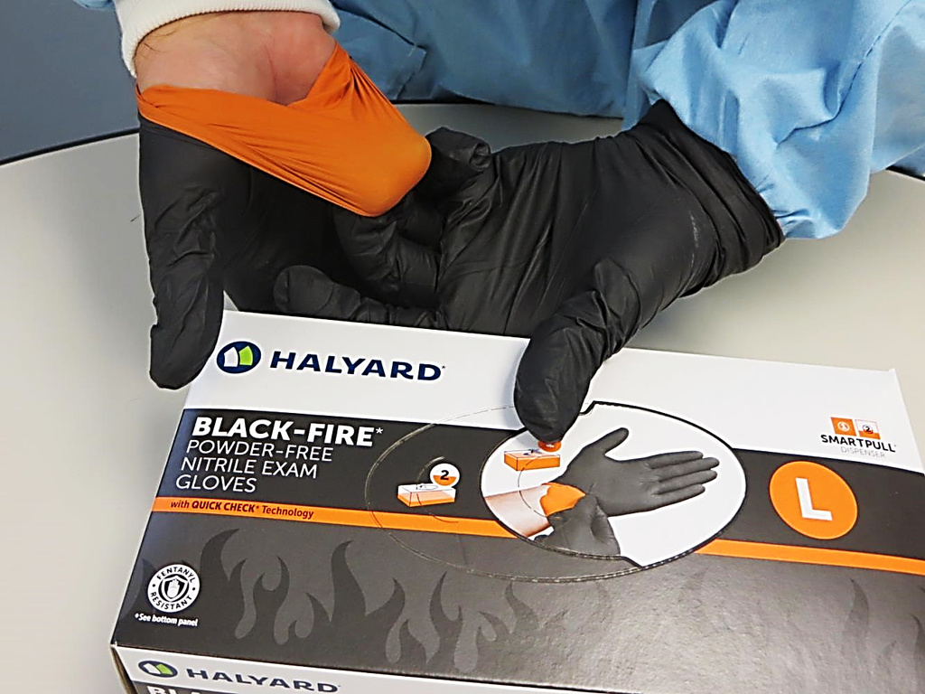 Halyard® Black-Fire® Reversible Nitrile Powder-Free Exam Gloves with Breach Check